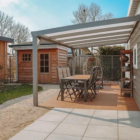 Veluwelodge Xl With Hot Tub 6 Persons Kamp alanı *