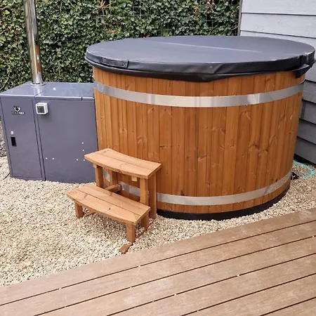 Campsite Veluwelodge Xl With Hot Tub 6 Persons *