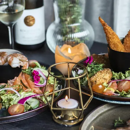 Campsite Veluwelodge Xl With Hot Tub 6 Persons *