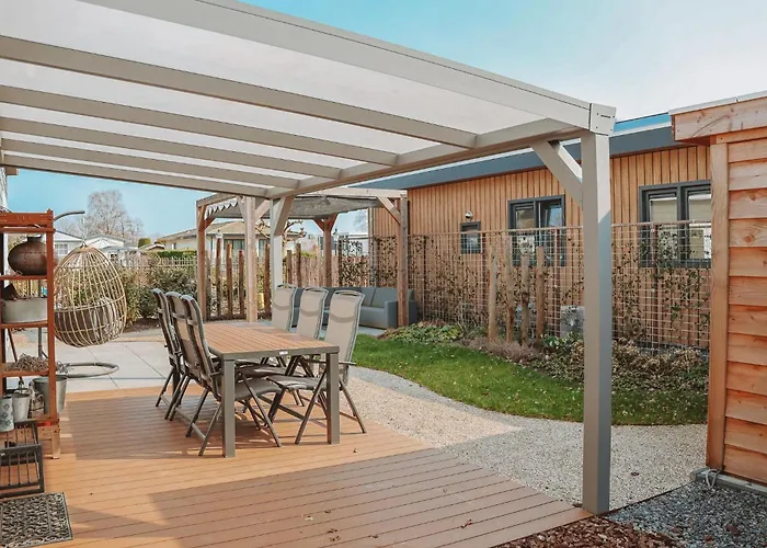 Kamp alanı Veluwelodge Xl With Hot Tub 6 Persons Voorthuizen