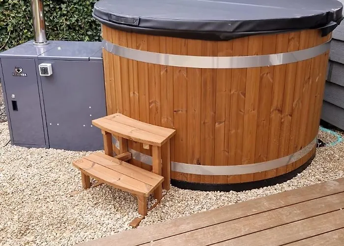 Kamp alanı Veluwelodge Xl With Hot Tub 6 Persons *