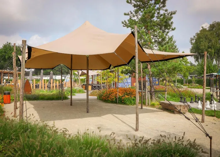 Kamp alanı Veluwelodge Xl With Hot Tub 6 Persons Voorthuizen